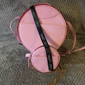 Handbag designer 101. Ollie Quinn pink